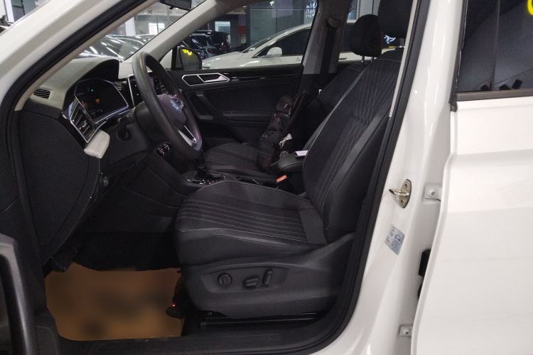 Used Volkswagen Tiguan L 2022 330TSI Automatic Two-Wheel Drive Comfort Edition
