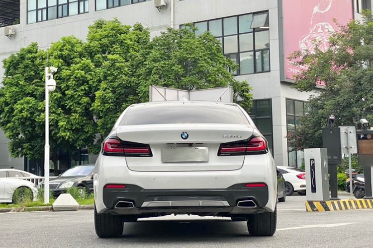 Used BMW 5 Series 2022 Second Facelift 530Li Leading Edition M Sport Package
