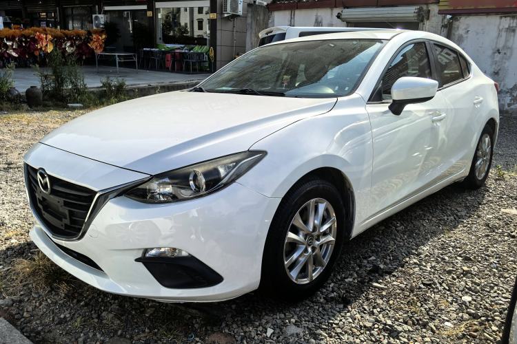 Used Mazda Mazda 3 Axela 2014 Sedan 1.5L Automatic Comfort Model
