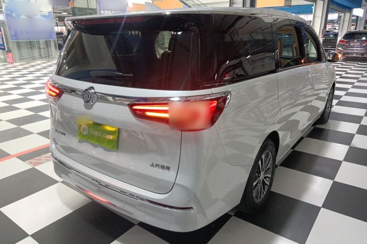 Used Buick GL8 2022 ES Landtrek 653T Luxury Edition
