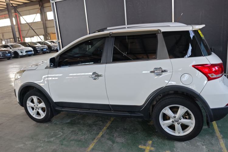 Used Haval H1 2016 Red-Label 1.5L AMT Luxury Model
