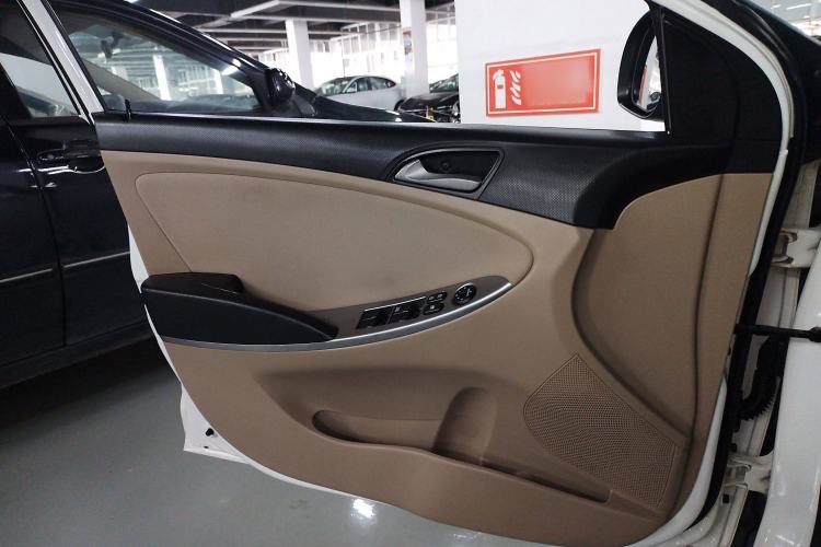 Used Hyundai Verna 2014 1.4L Automatic Smart GLS
