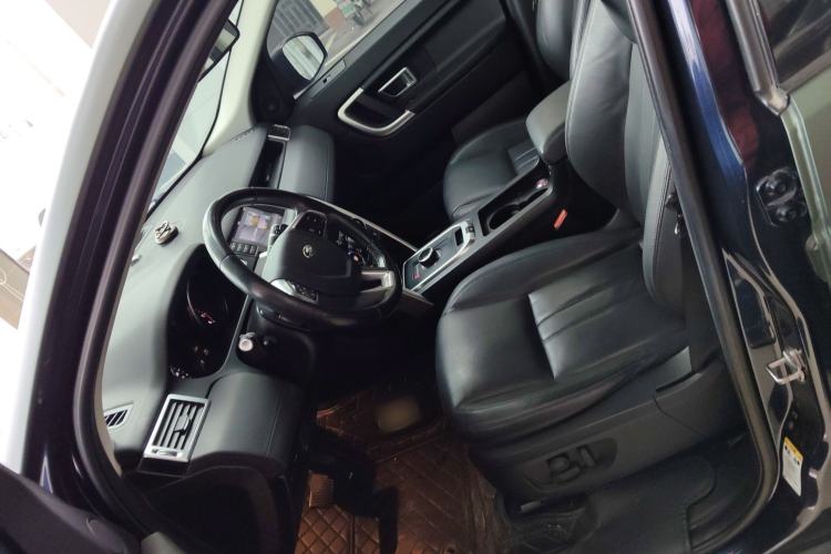 Used Land Rover Discovery Sport 2017 2.0T SE
