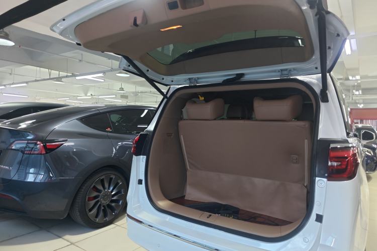 Used Buick GL8 2020 ES Land Cruiser 653T Luxury Edition
