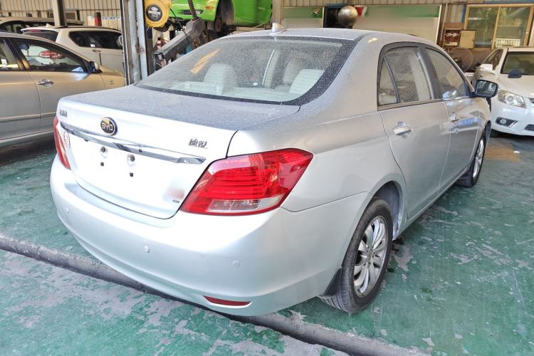Used BYD Surui 2012 1.5TID Automatic Luxury Version

