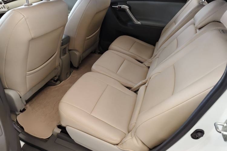 Used Toyota Verso 2014 Starlight 180E CVT Elite Edition
