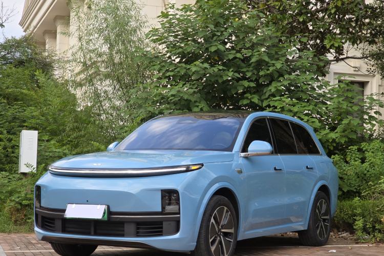 Used Li Auto L8 2024 PRO Model
