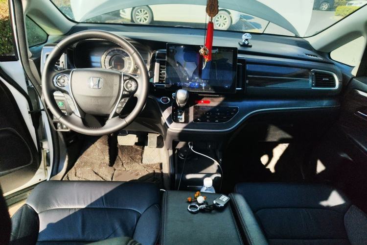 Used Honda Elysion 2016 2.4L Supreme Edition
