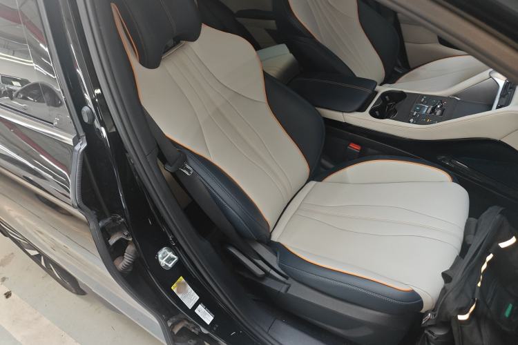 Used BYD Song PLUS New Energy 2024 Honor Edition EV 520km Luxury Model
