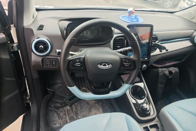 Used Chery Little Ant 2022 Sweet Pink Edition Half-Sugar Version Lithium Iron Phosphate 29.2 kWh 30 kW 301 km
