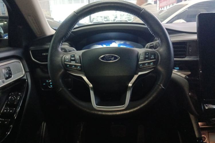 Used Ford Explorer 2020 EcoBoost 285 4x4 Titanium Edition 7-Seater
