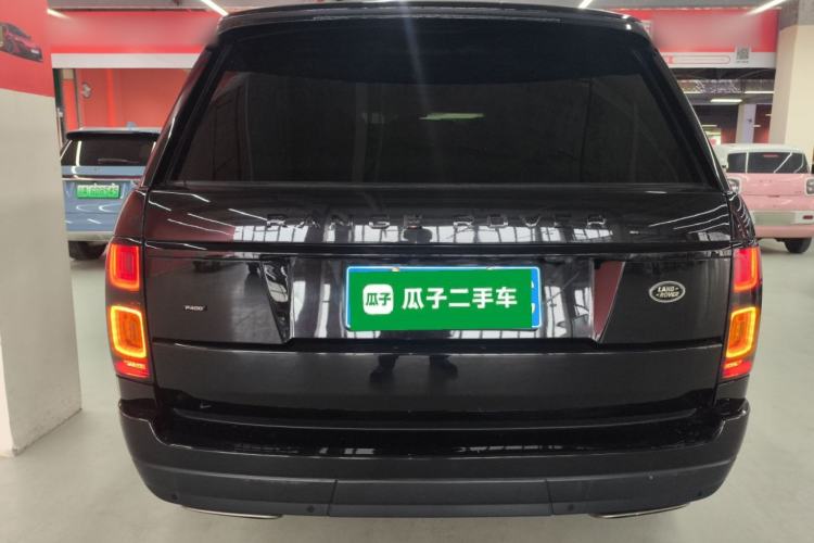 Used Land Rover Range Rover 2022 3.0 L6 400 PS Classic Extended Version