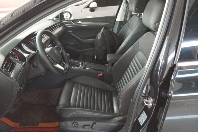 Used Volkswagen Magotan 2020 330TSI DSG Leading Model
