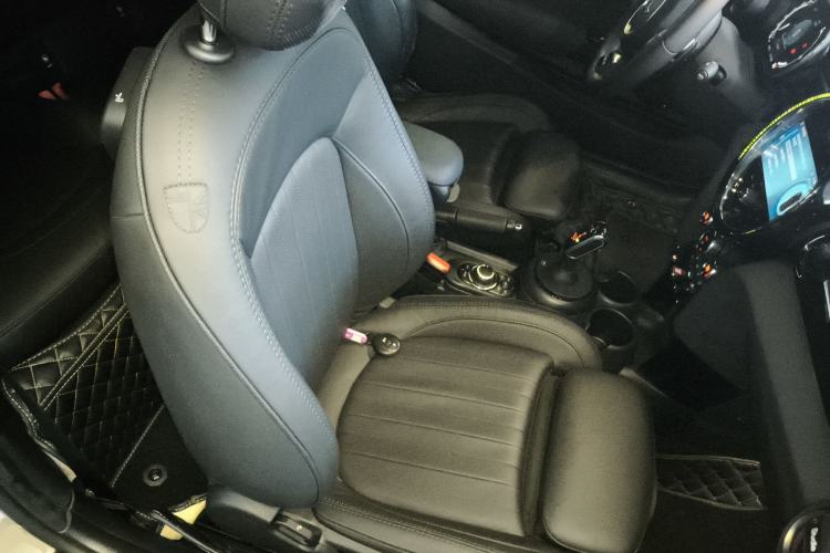 Used MINI MINI 2023 Second Facelift 2.0T COOPER S CABRIO Artist
