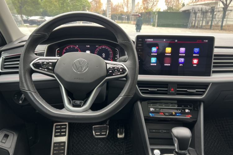 Used Volkswagen Tiguan L 2022 330TSI Automatic Two-Wheel Drive R-Line Flagship Edition
