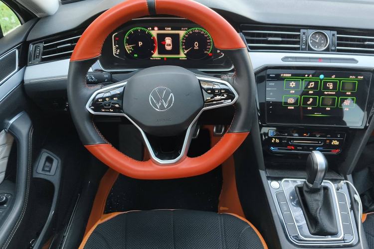 Used Volkswagen Magotan 2023 2 Million Units Commemorative Edition 330TSI DSG Luxury Version
