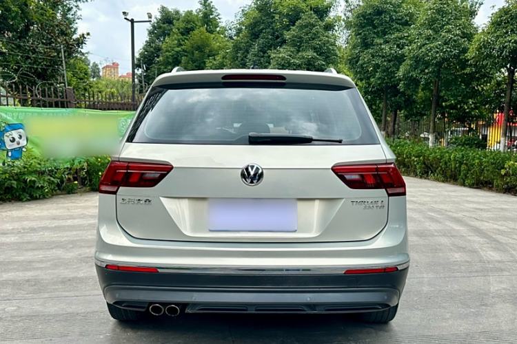 Used Volkswagen Tiguan L 2019 Revised 330TSI Automatic Two-Wheel Drive Smart & Luxury Edition China VI Standard
