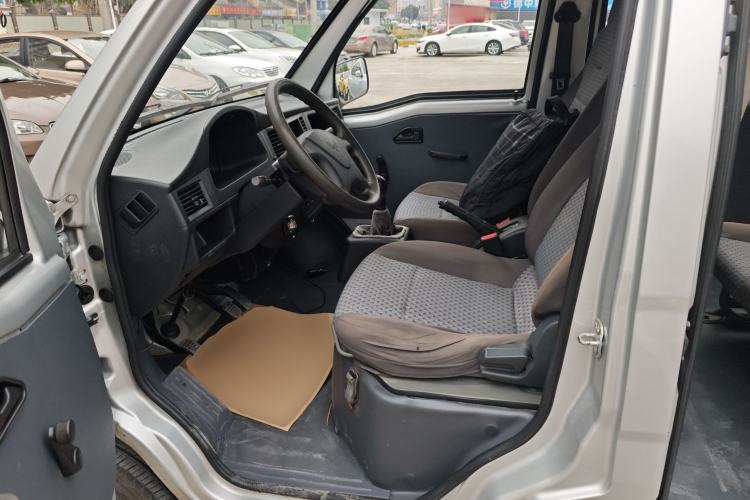 Used Wuling Zhiguang 2015 1.2L Practical LS-I Model