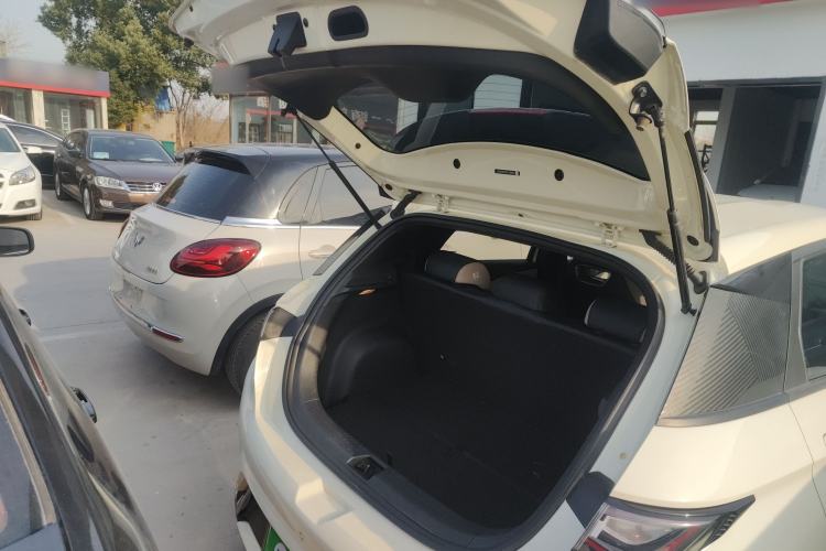 Used BYD Dolphin 2023 420 km Free Version
