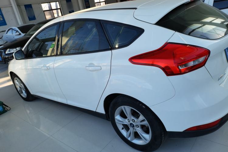 Used Ford Focus 2017 Hatchback 1.6L Automatic Comfort Plus SmartDrive Edition
