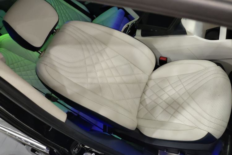 Used Mercedes-Benz Vito 2021 2.0T Elite Version 7 Seats