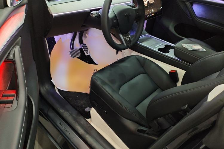 Used Tesla Model Y 2024 Rear-Wheel-Drive Version