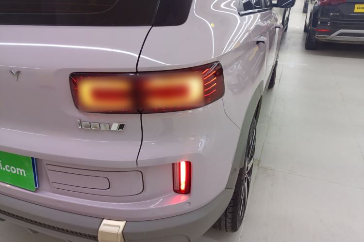 Used Geely Auto icon 2023 1.5TD Chocolate Luxe Edition