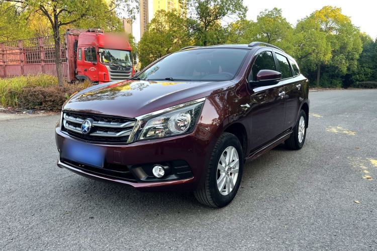 Used Venucia T70 2016 2.0L CVT Smart Choice Edition