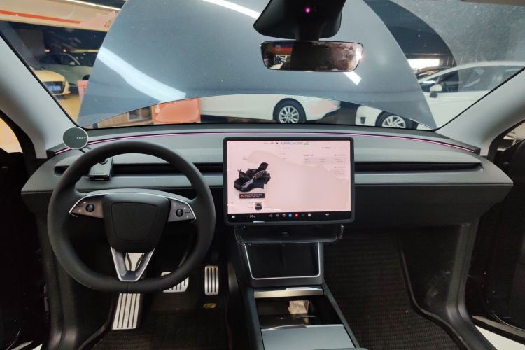 Used Tesla Model Y 2025 Rear-Wheel-Drive Version