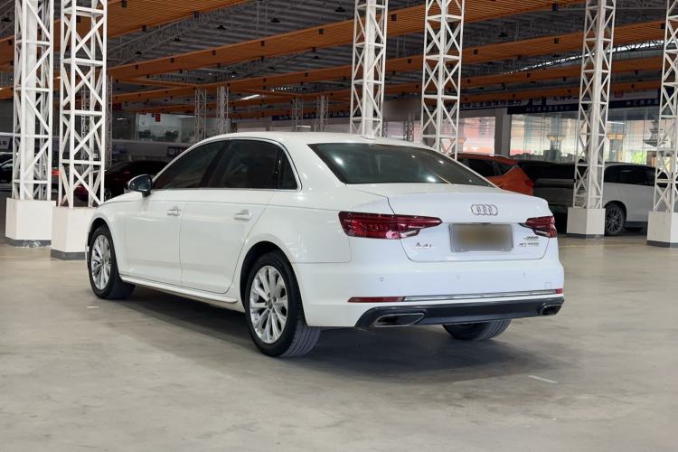 Used Audi A4L 2019 40 TFSI Ambition China VI