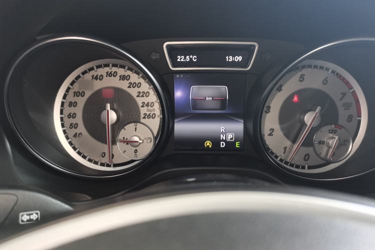 Used Mercedes-Benz GLA 2015 GLA 220 4MATIC Fashion Model