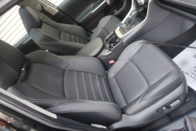 Used Toyota Wildlander 2023 2.0L CVT Four-Wheel Drive Luxury PLUS Edition
