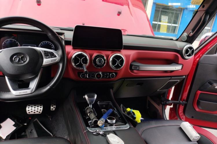 Used Beijing Auto BJ40 2019 PLUS 2.3T Automatic Four-Wheel Drive Premium Edition China VI
