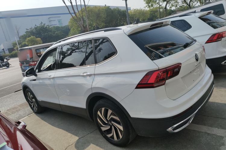 Used Volkswagen Tiguan L 2023 330TSI Automatic Two-Wheel Drive Comfort Edition
