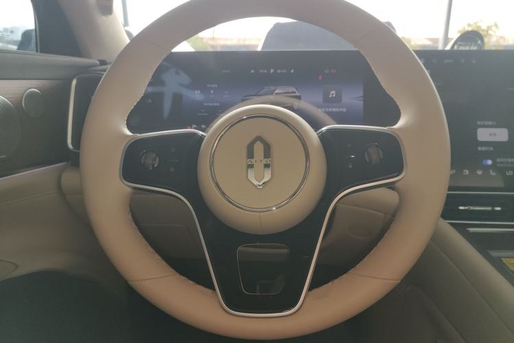 Used Hima AITO M9 2025 Extended-Range Max Version 52 kWh 6-Seater Edition