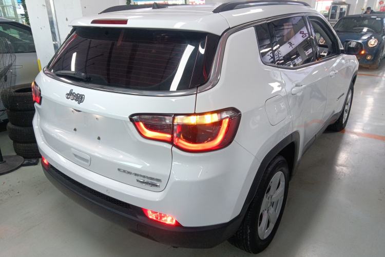 Used  Compass 2017 200T Automatic Family Edition
