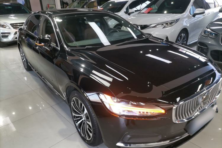 Used Volvo S90 2023 B5 Zhiyi Luxury Edition
