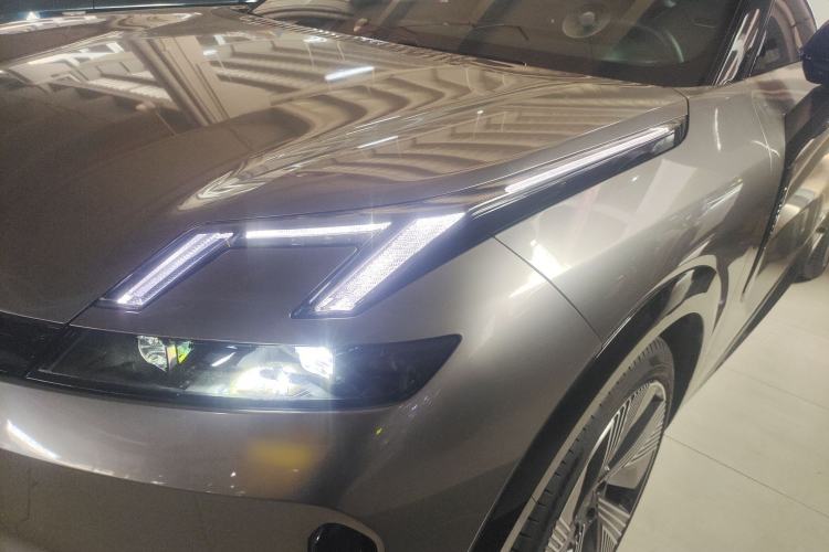 Used Lynk & Co 08 EM-P 2023 220km All-Wheel-Drive Performance Halo
