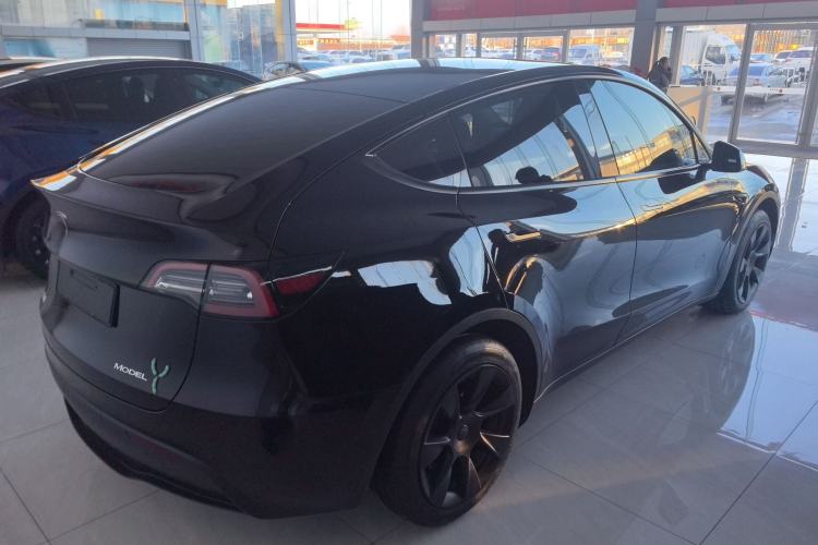 Used Tesla Model Y 2024 Rear-Wheel-Drive Version
