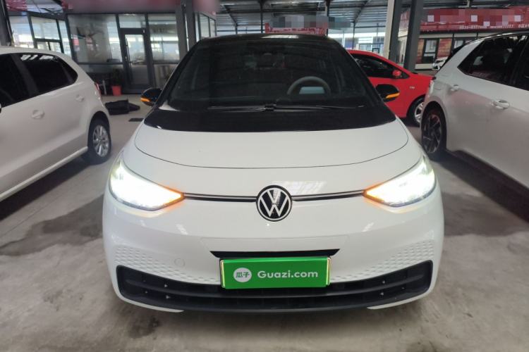 Used Volkswagen ID.3 2025 Smart Model Outstanding Oxygen Edition
