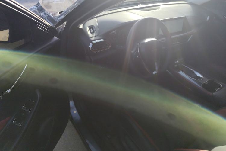 Used Oshan X5 2021 1.5T DCT Prestige Edition
