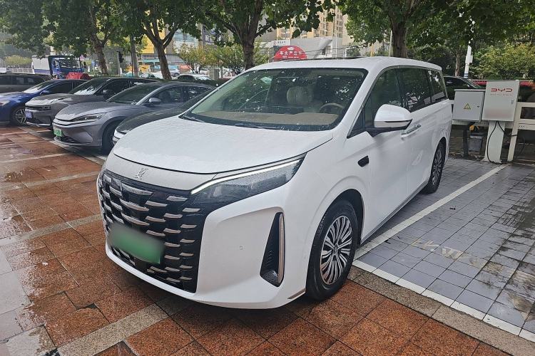 Used BYD Xia 2025 DM-i 1.5T 180km Excellence Model
