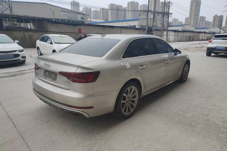 Used Audi A4L 2019 40 TFSI Fashion Edition China VI Emission Standard

