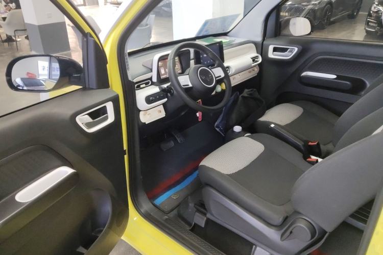 Used Wuling Hongguang MINIEV 2024 3rd Generation 215km Youth Edition