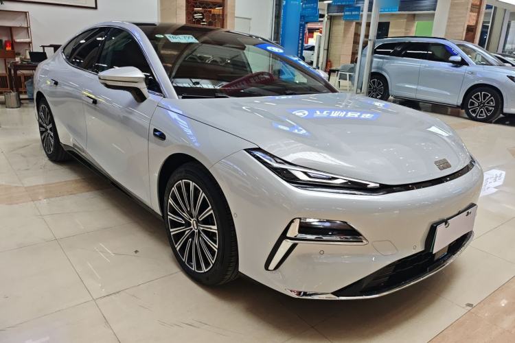 Used  Galaxy 8 2025 130km EM-i Flagship Edition