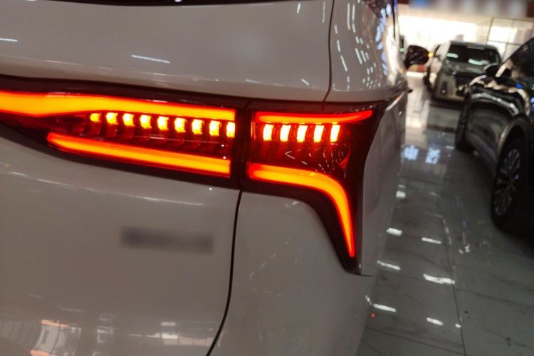 Used FORTHING Xinghai V9 
