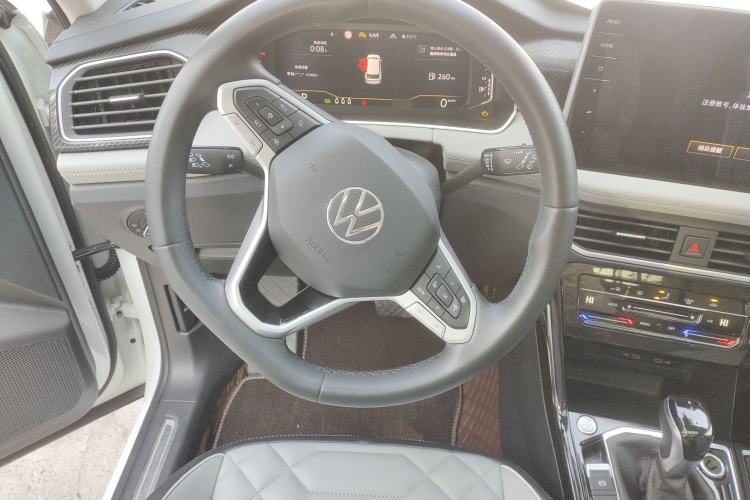 Used Volkswagen Tayron 2023 300TSI Two-Wheel-Drive Luxury Plus Advanced Edition
