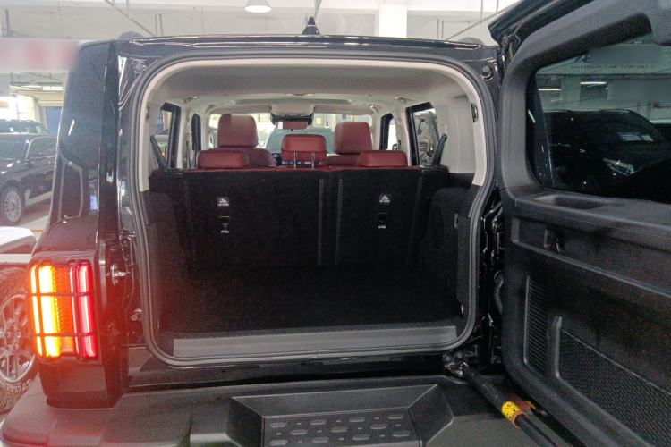 Used Tank 300 New Energy 2025 Hi4-T