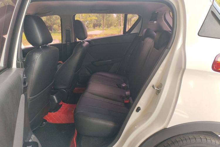 Used Baojun 310 2016 1.2L manual Comfort trim level