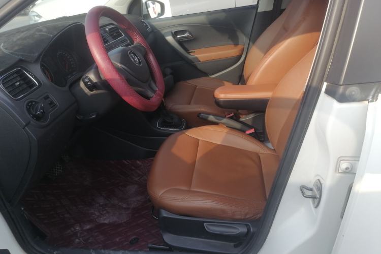 Used Volkswagen Polo 2014 1.6L Automatic Comfort Edition
